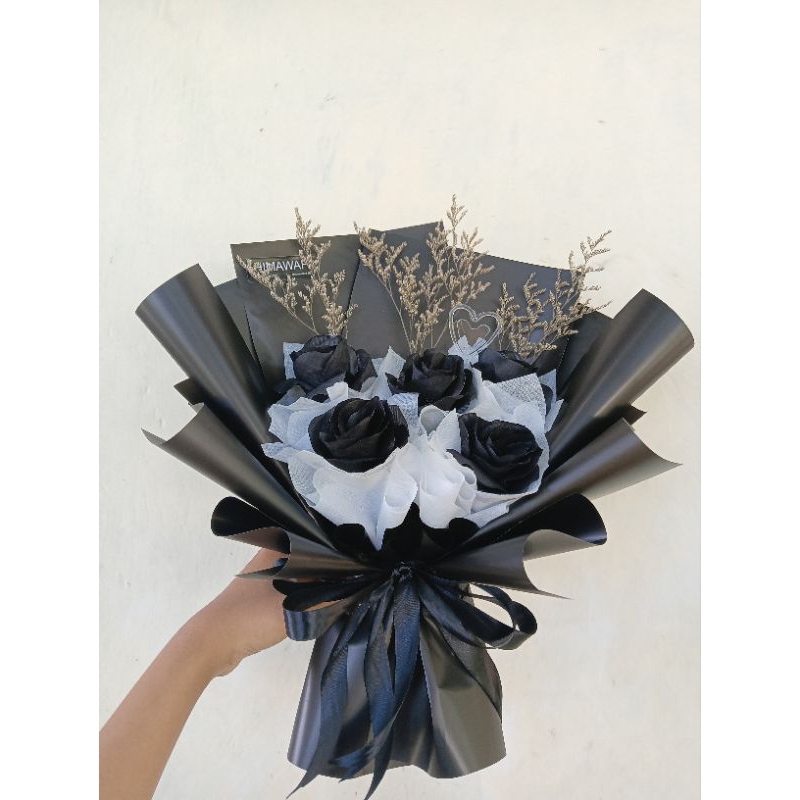 buket mawar hitam artificial | buket wisuda | buket ulangtahun