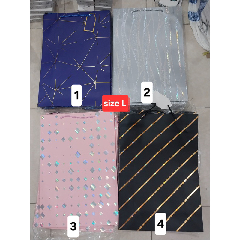 

Paperbag Motif Bahan Kraft Tebal Ukuran jumbo