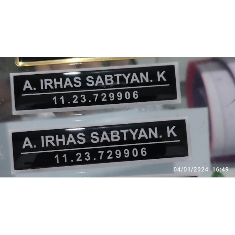

Nametag / nama dada akrilik resin magnet