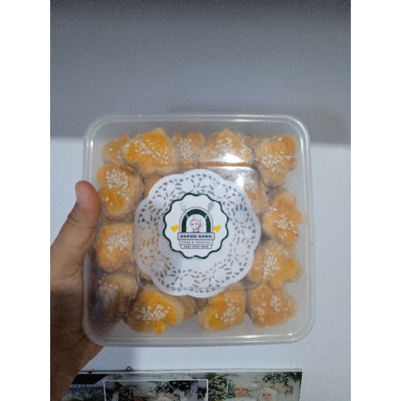 

Kue-kacang-home-made