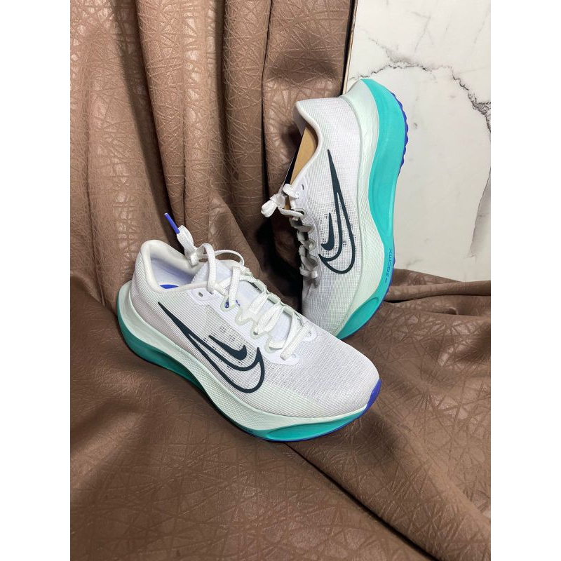 SALE Nike zoomfly Size38  38.5  

1.950.000