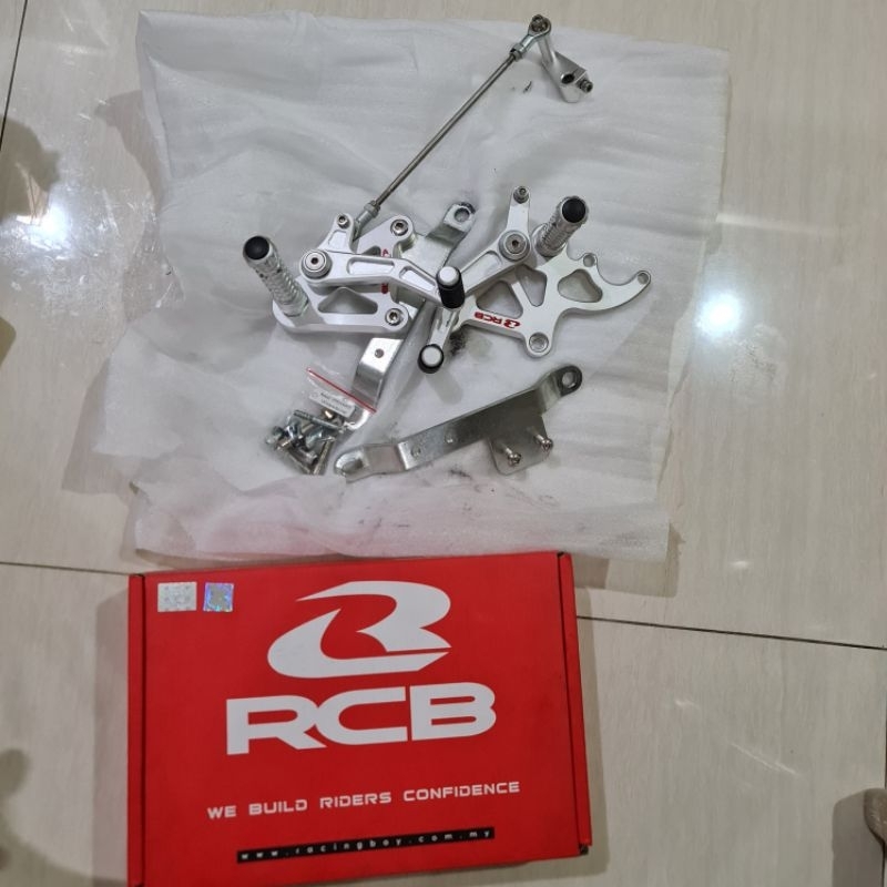 Footstep Underbone RCB bekas MX king