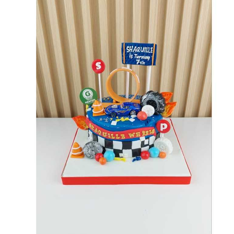 

CAKE TEMA HOT WHEELS UK 15CM / KUE ULANG TAHUN CUSTOME