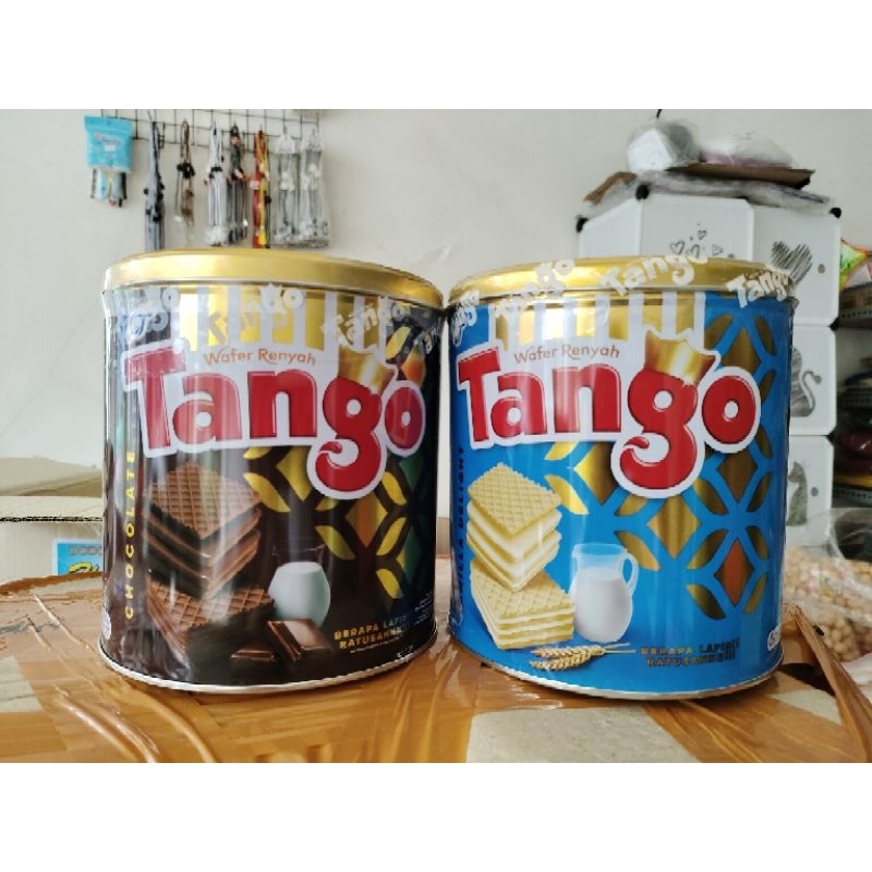 

Tango Kaleng Tango Wafer Coklat Vanila