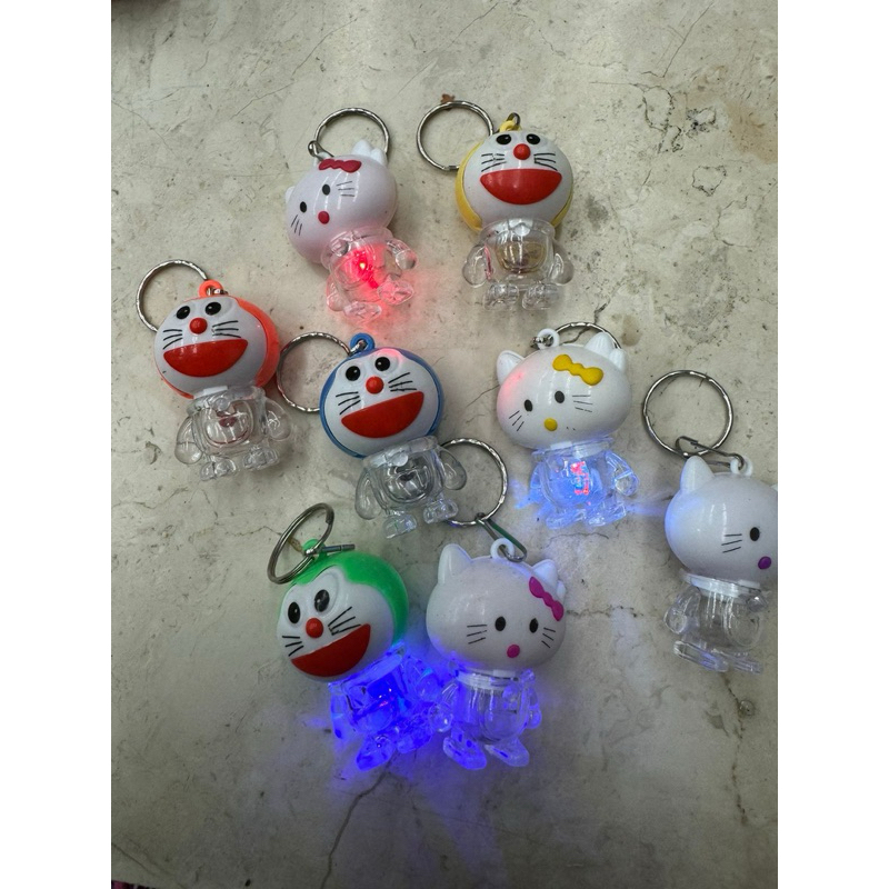 Gantungan Kunci Lampu LED Doraemon Hello Kitty LED Key Chain