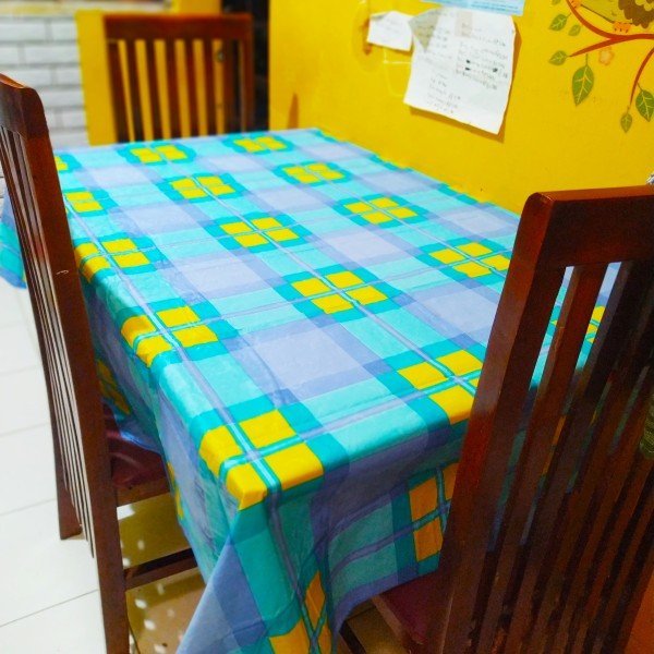 Taplak Meja Persegi / Peva Taplak Meja Anti Air