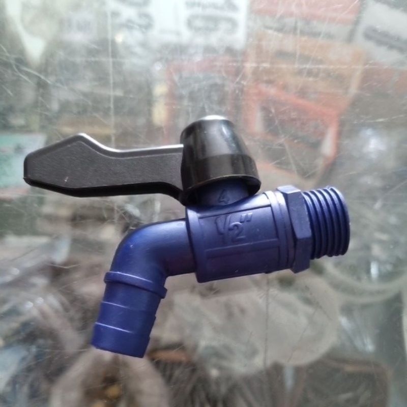 KRAN AIR TEMBOK HIOSHI PVC PLASTIK 1/2"