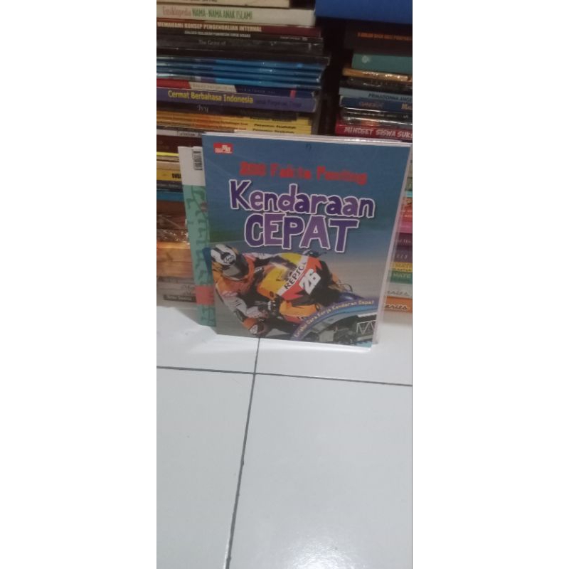 buku 200 fakta penting kendaraan cepat