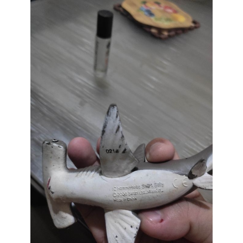 figure sea animal hammerhead shark baby safari ltd