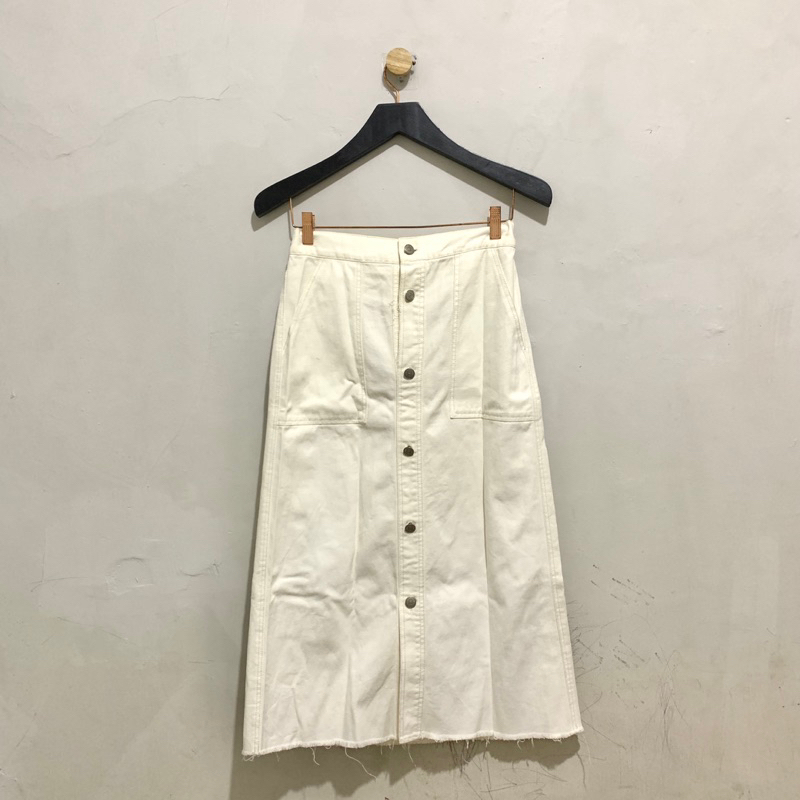 Rookie Bud Full Button denim long skirt (White)