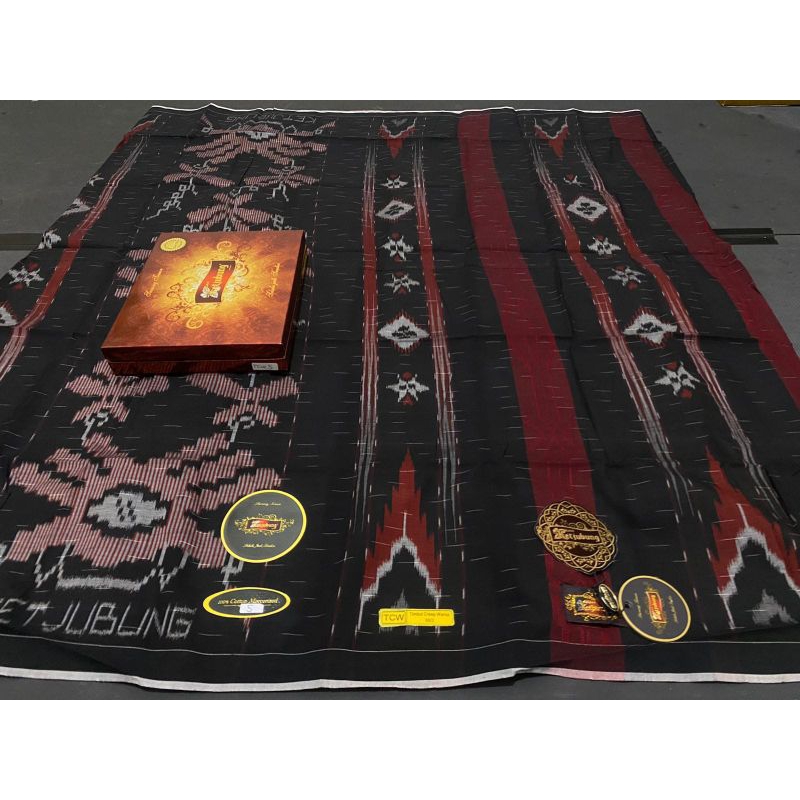 SARUNG KETJUBUNG TCW RED/GOLD JAHIT TENGAH