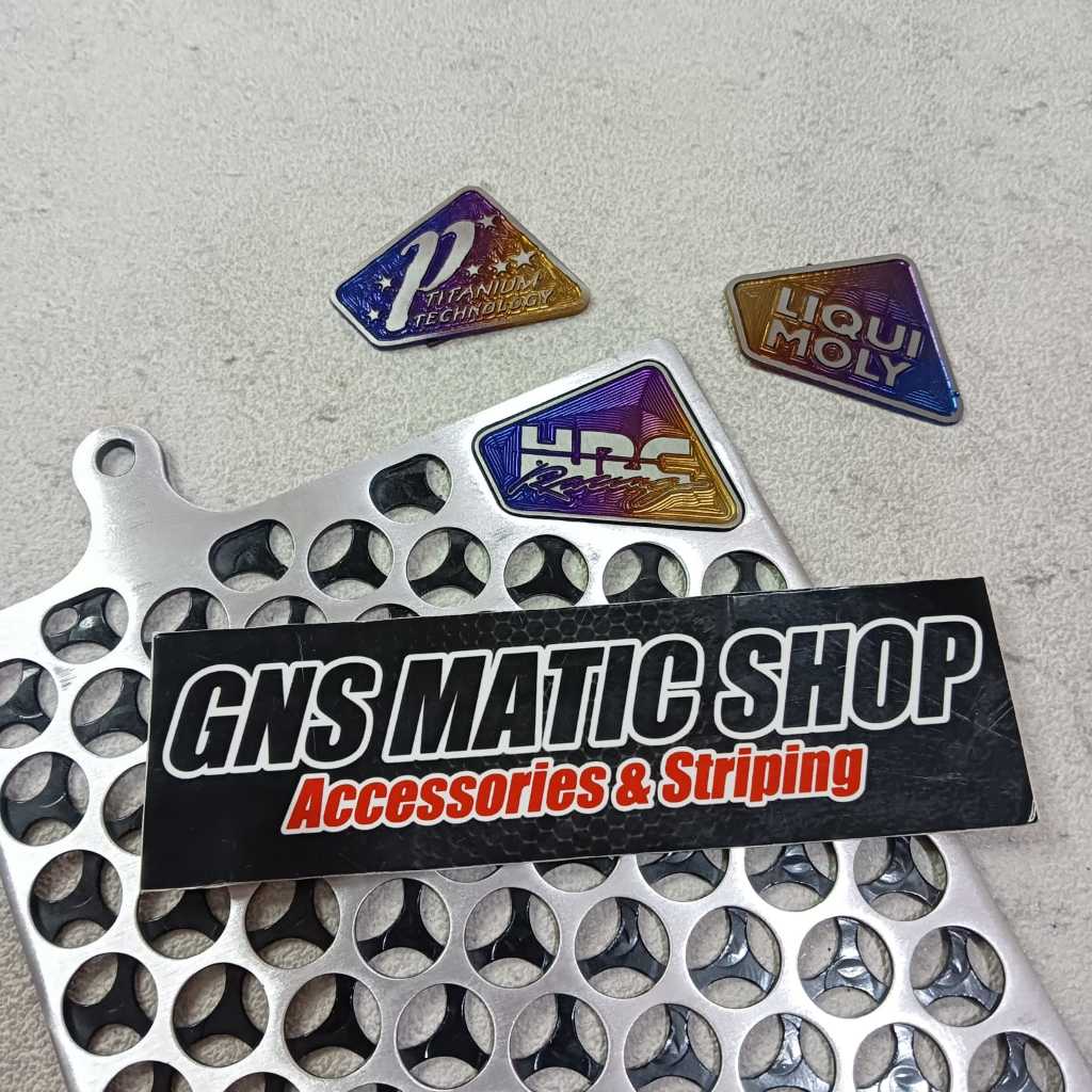 Emblem titanium cover radiator HRC VARIO 125/150/160 PCX TITANIUM LIQUIMOLY P TITANIUM HRC TITANIUM