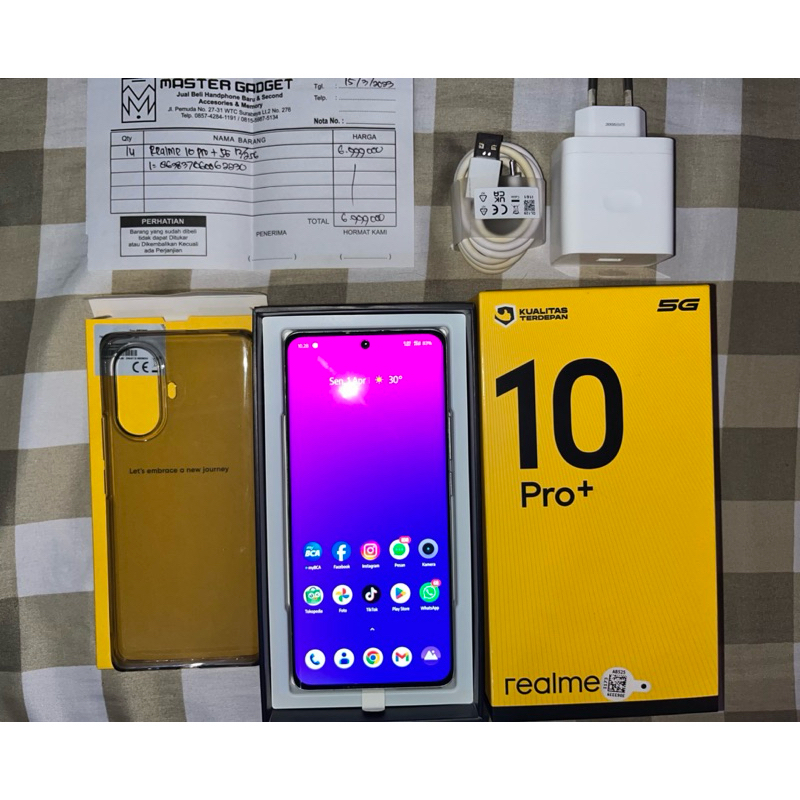 Realme 10 Pro Plus 5G 12/256 Bekas