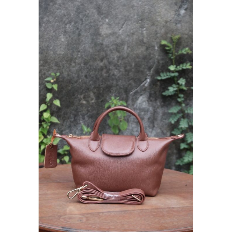 Valiant Sling Bag // Produk Kerajinan Tas Kulit Asli Tanggulangin Sidoarjo