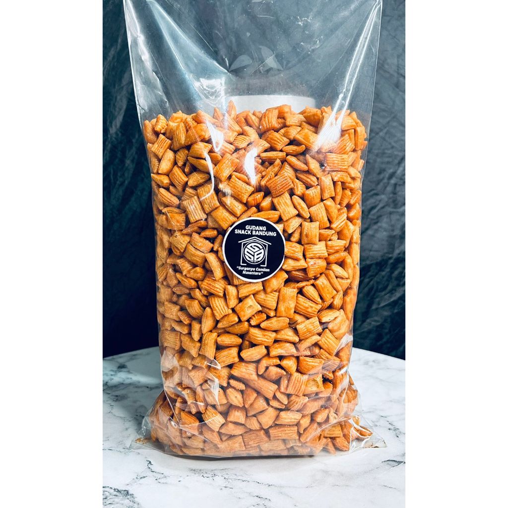 

1 Kg Pangpang Kue Bantal Putri Pedas Manis Kroma