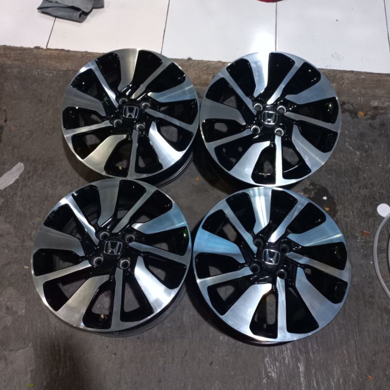 velg second original brio RS ring 15 kondisi 90%