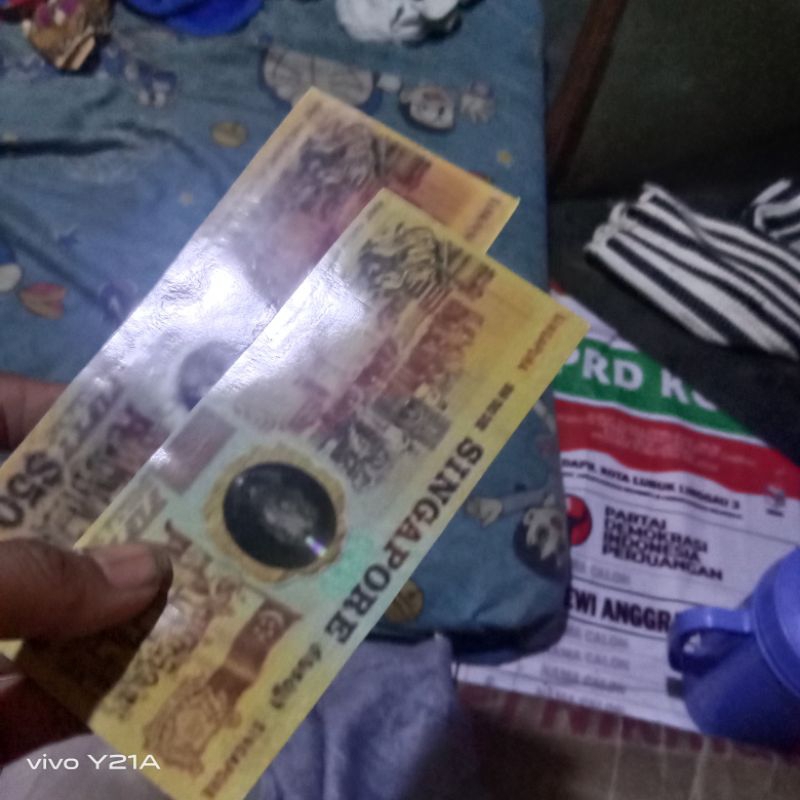 uang dolar