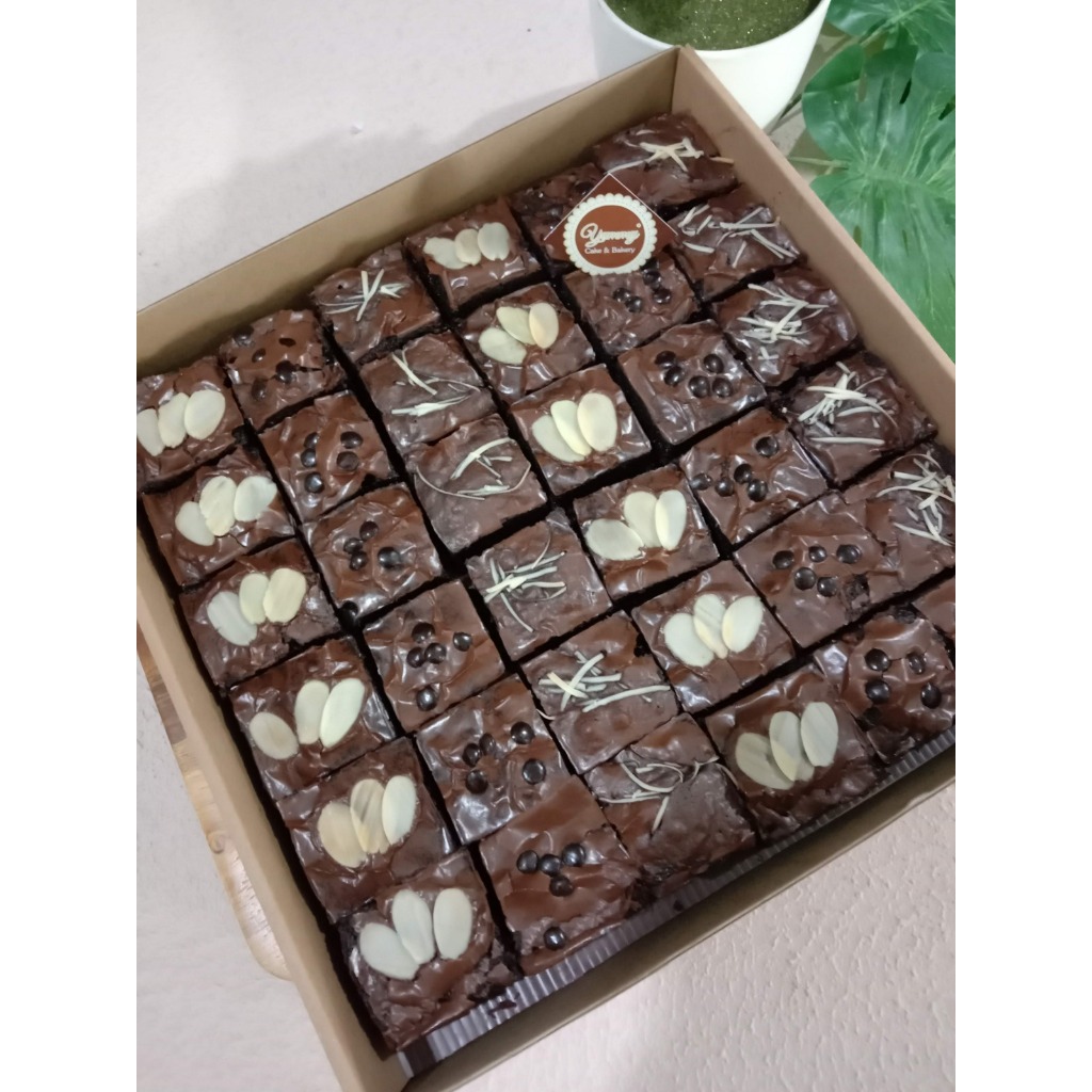 

BROWNIES FUDGY IN BOX STD