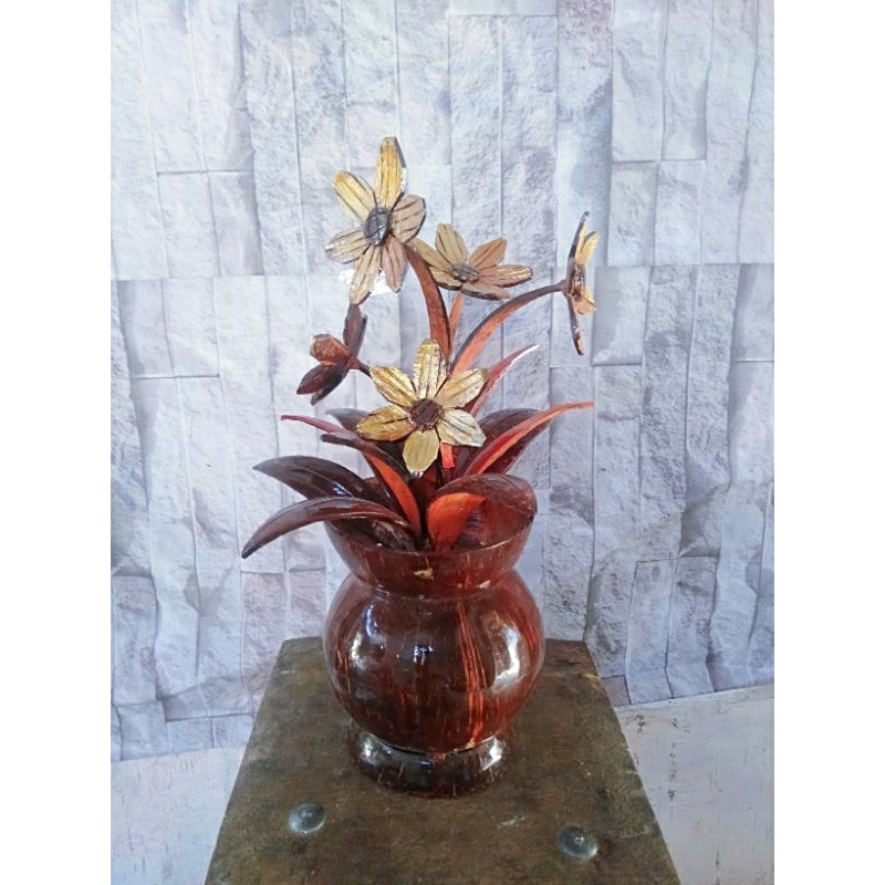 diy kerajinan bunga hiasan asli handmade dari batok kelapa asli handmade(handicraft from coconut She