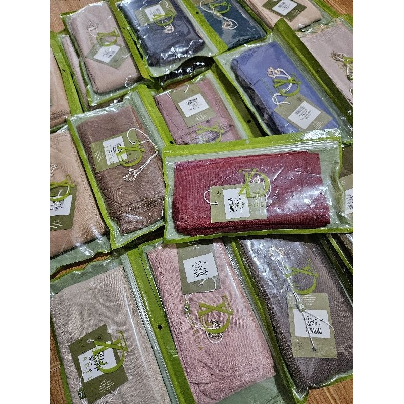 SALE Day to Day Scraf ZYTADELIA