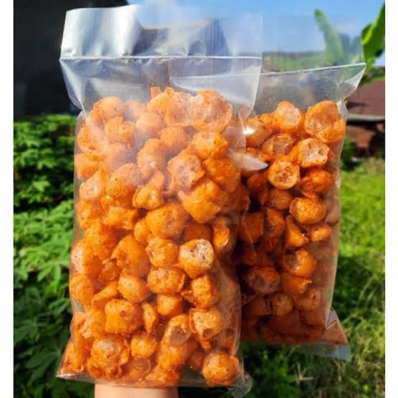 

siomay mini kering kemasan pouch pedas gurih Cahyani's Snacks