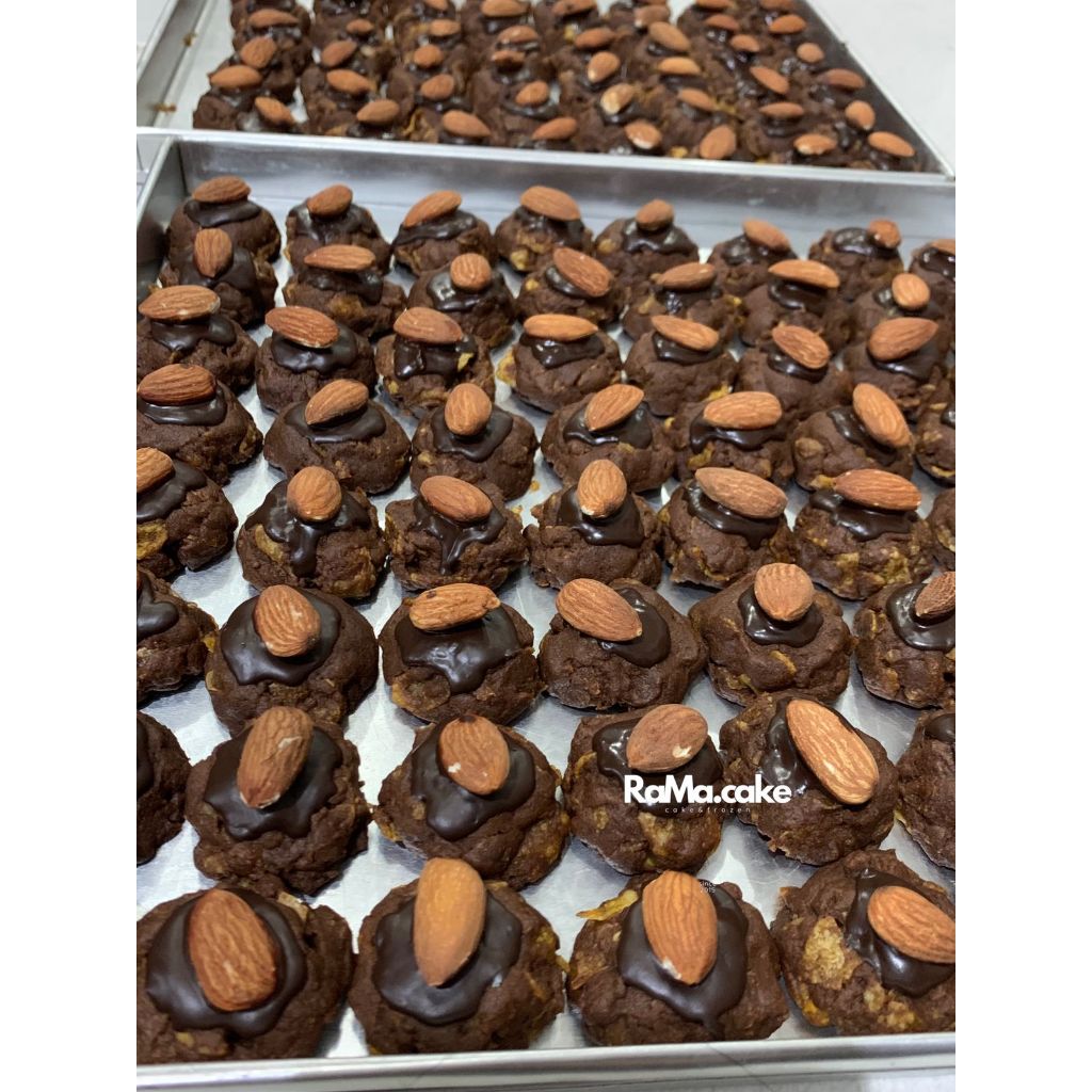 

Kue Coklat Kacang Almond Crunchy Afghan Cookies Premium by RaMaChef