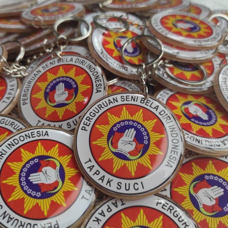 Gantungan kunci akrilik logo tapak suci