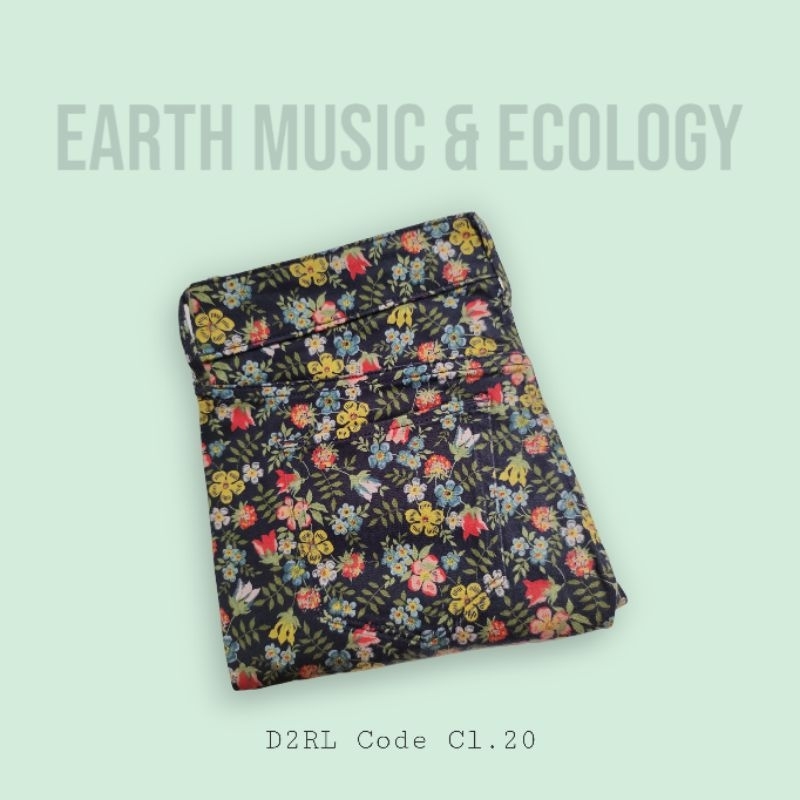 Celana Second Branded by. Earth Music & Ecology.... 99% Like New. Lingkar Pingang 34cm
