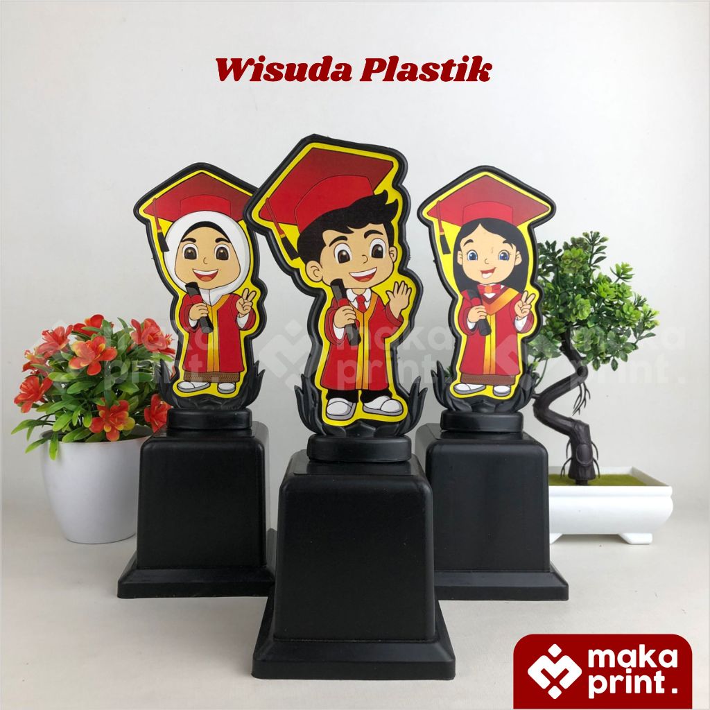 Piala (Plastik M2 Merah) - Piala Plastik - Piala Wisuda Anak TK - Kado Wisuda - Boneka Wisuda