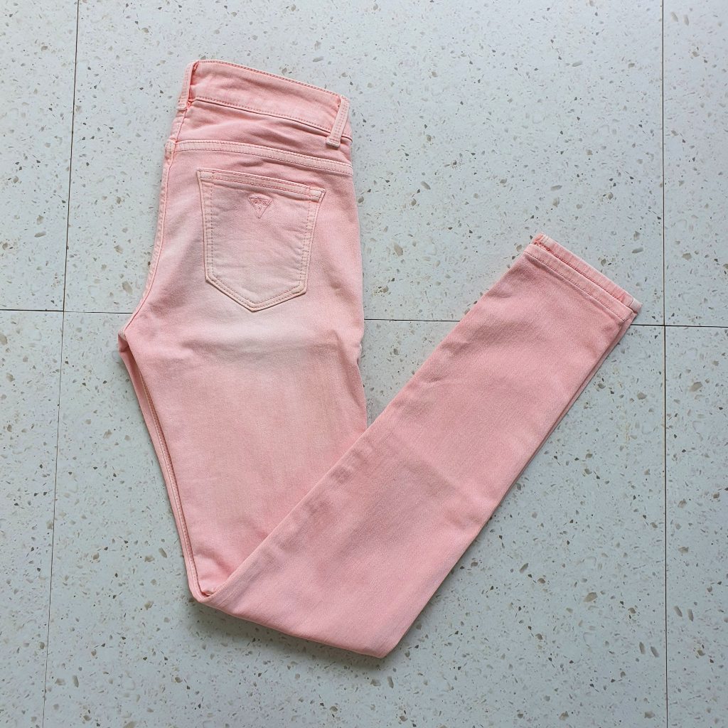 Celana Jeans Panjang Wanita Guess / Size 29 - Lingkar 77 cm / Bekas - Second - Preloved