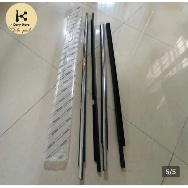 karet pelipit kaca luar innova lama chrom 2004-2014 original