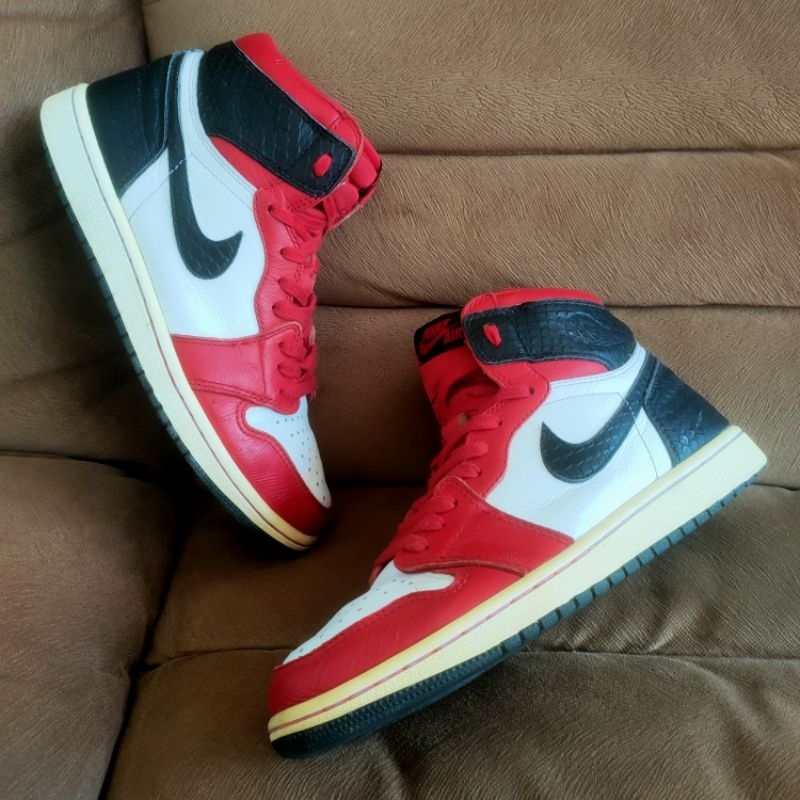 Nike Air Jordan 1 Retro OG Satin Snake Skin Chicago