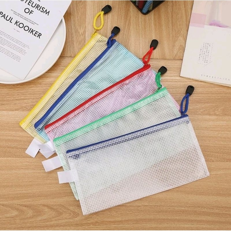 

(1Pcs) Map Data / Map Zipper Jaring Transparan A6 B4 / Map Dokumen / Tas Dokumen Zipper Resleting / Map File / Folder File / Map Amplop / Map Buku / Pouch Documen / Documen Bag