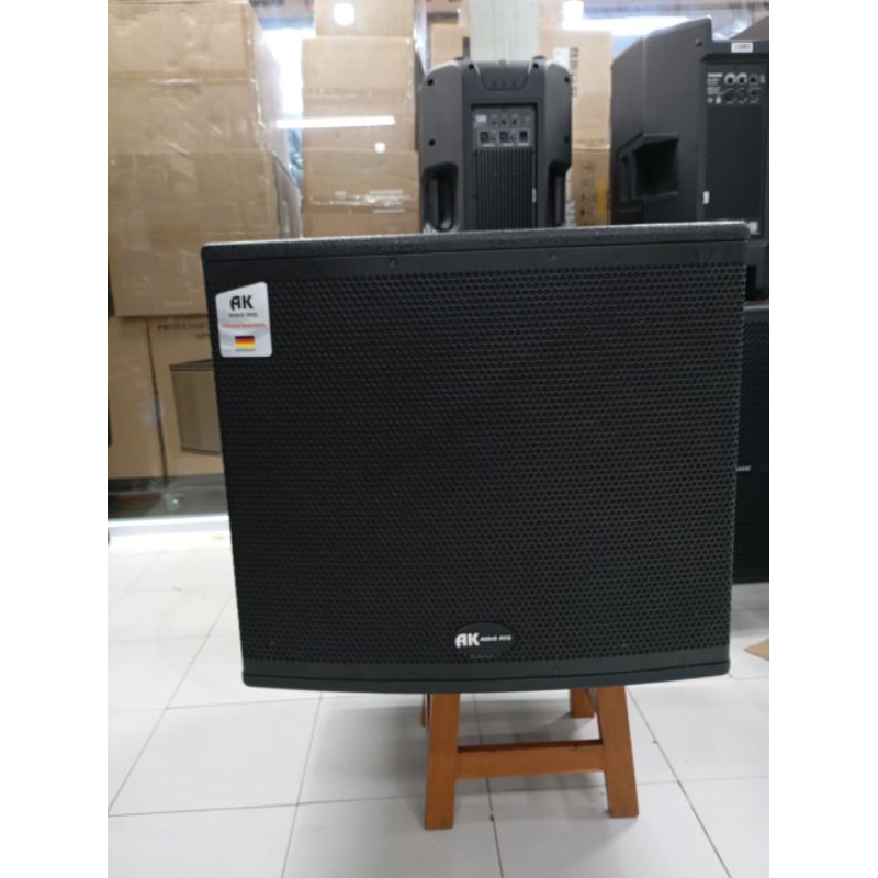 Subwoofer Aktif AK AUDIO Profesional 18 inci High Qualyty