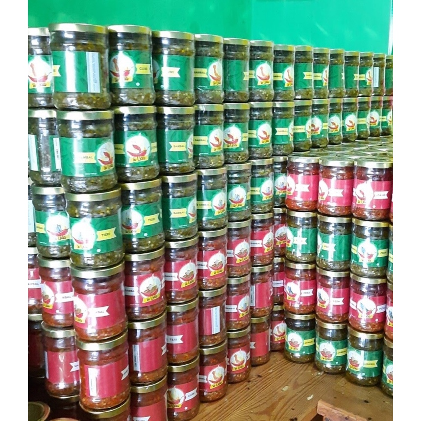 

SAMBAL PEDAS SI UDA CABE MERAH CABE IJO 200 ml Tanpa Pengawet