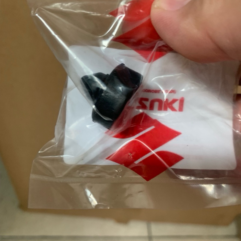 Cushion Karet Bantalan Jok Belakang Suzuki GSX R dan S 150