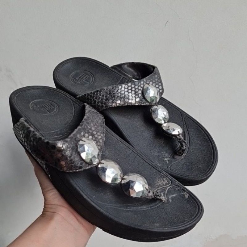 Sandal Wanita merk FITFLOP size 36 black preloved