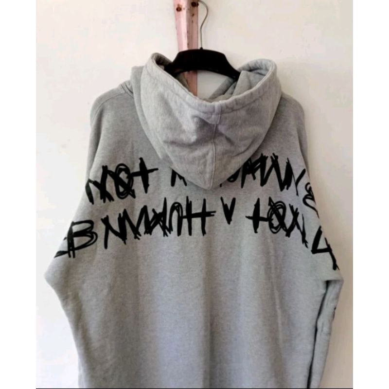 Hoodie i am not a human being second like new size large *74/60