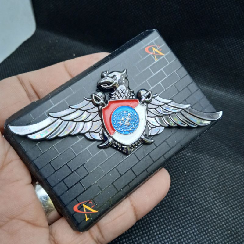 luxsuri brevet wing unamid hitam