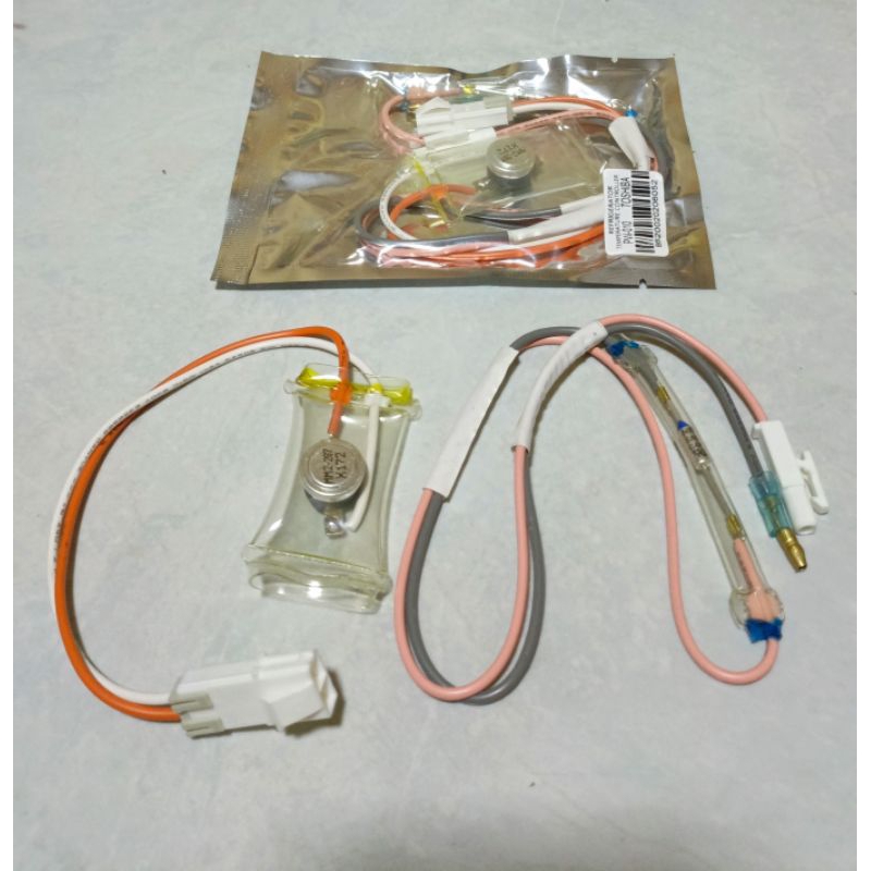 sensor defros kulkas toshiba fuse panas dingin  lemari es