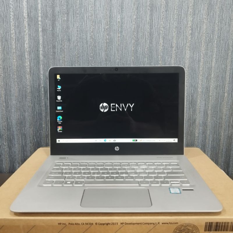 Hp Envy 13-d026TU, Core i5-6200U, Ram 4 Gb / 256Gb, Fingerprint, Backlight, Lengkap, Silver