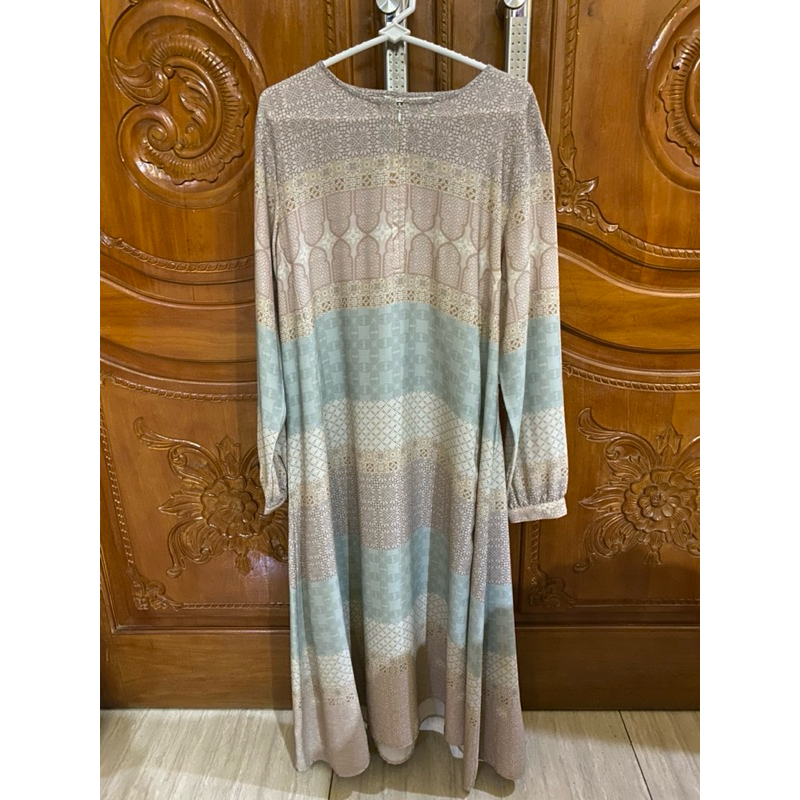 Preloved midi dress heaven light