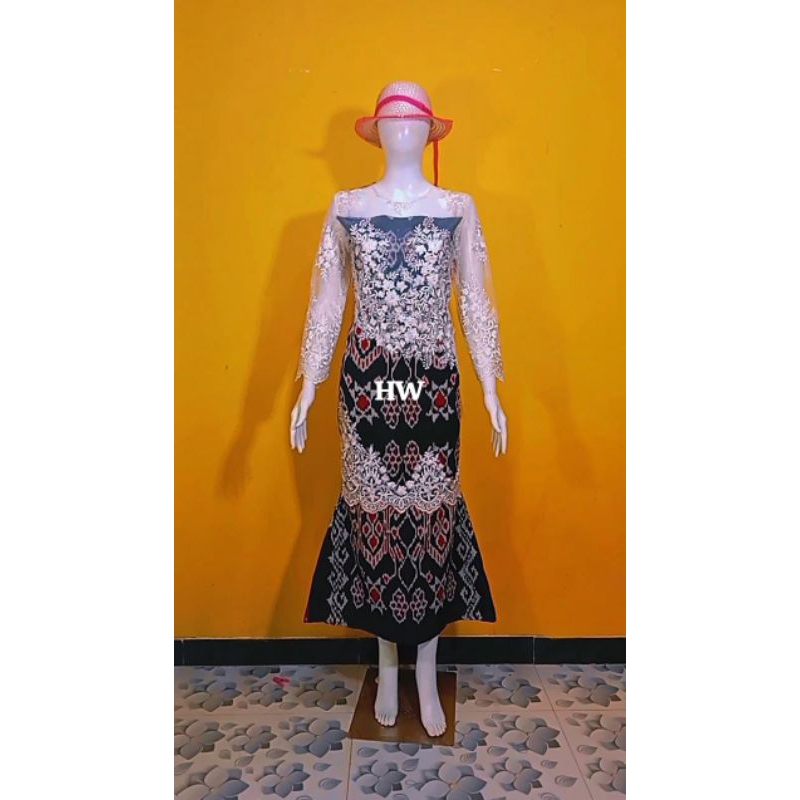 GAUN TENUN PANJANG KOMBINASI BROKAT PUTIH