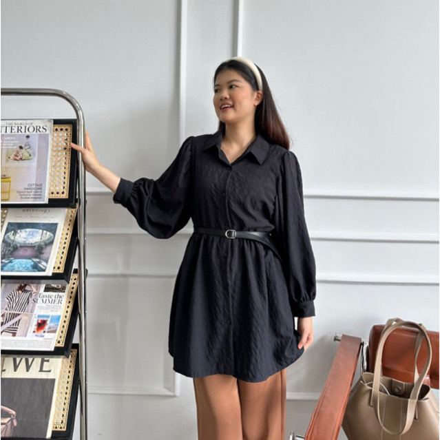 B shirt / kemeja bubble crinkle BLOUSE BAJU MAMA GIGI NAGITA SLAVINA BAJU atasan baju wanita kekinia