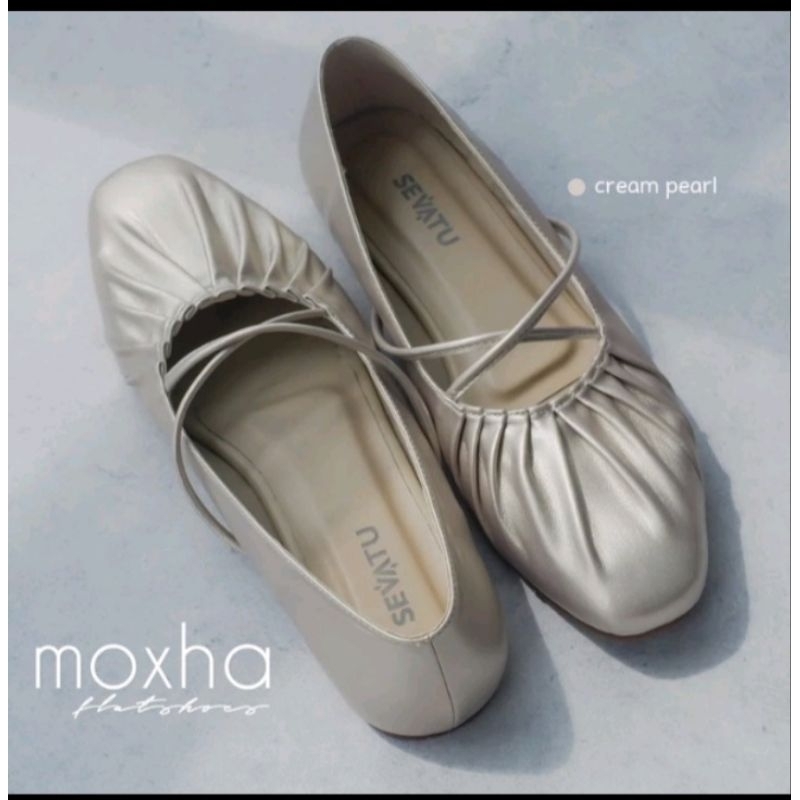 Preloved Moxha Flatshoes by Sevatu