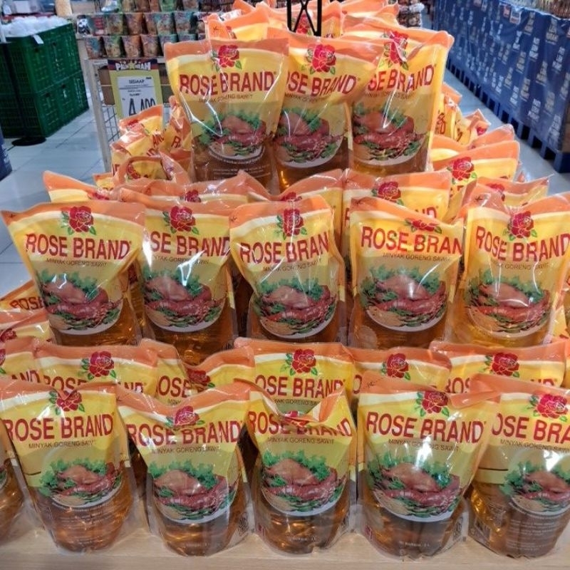 

Minyak goreng Rosebrand kemasan refill 2 liter spm