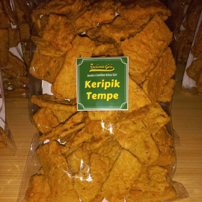 

kripik keripik tempe gurih renyah khas giri gresik