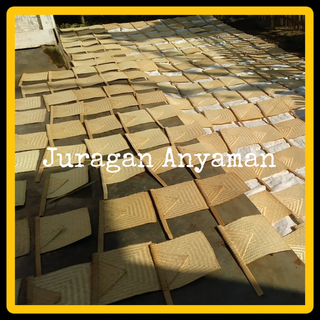 Kipas Anyaman Bambu Sate Ayam Madura Souvenir Jumbo Besar Lipat Jepang - Hihid Kipas Bambu Besar