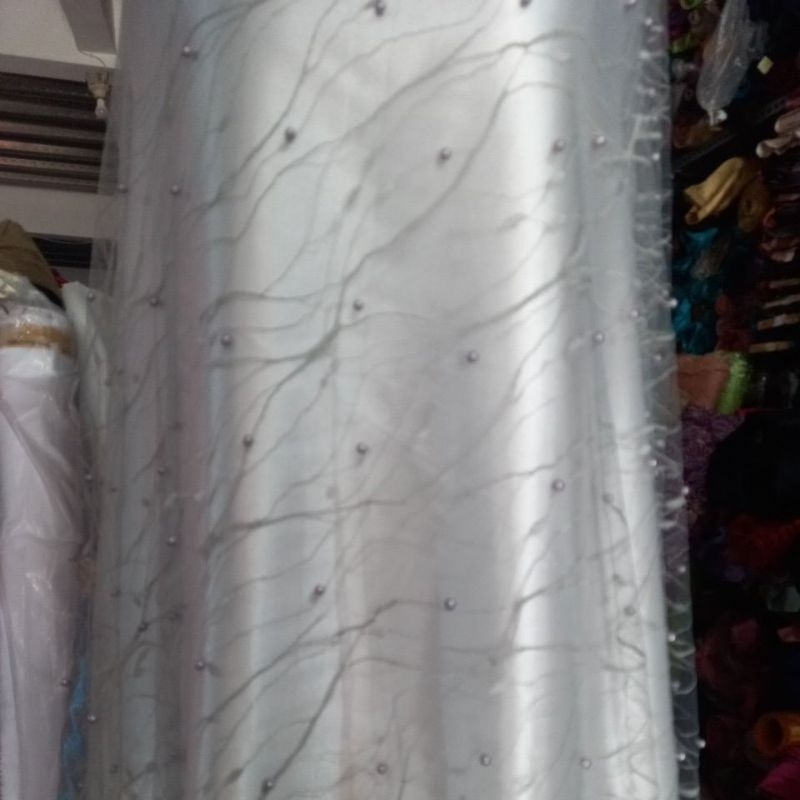 tile mutiara/tulle mutiara