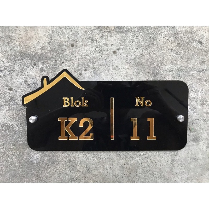 

Papan Nomor Rumah Akrilik 2 Lapis Emas